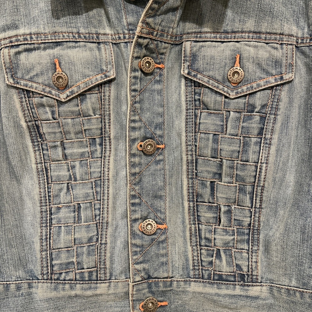 Tommy Hilfiger Denim Jacket L Embroidered Basket Weave Y2K Western Boho Trucke‎ - Picture 4 of 6
